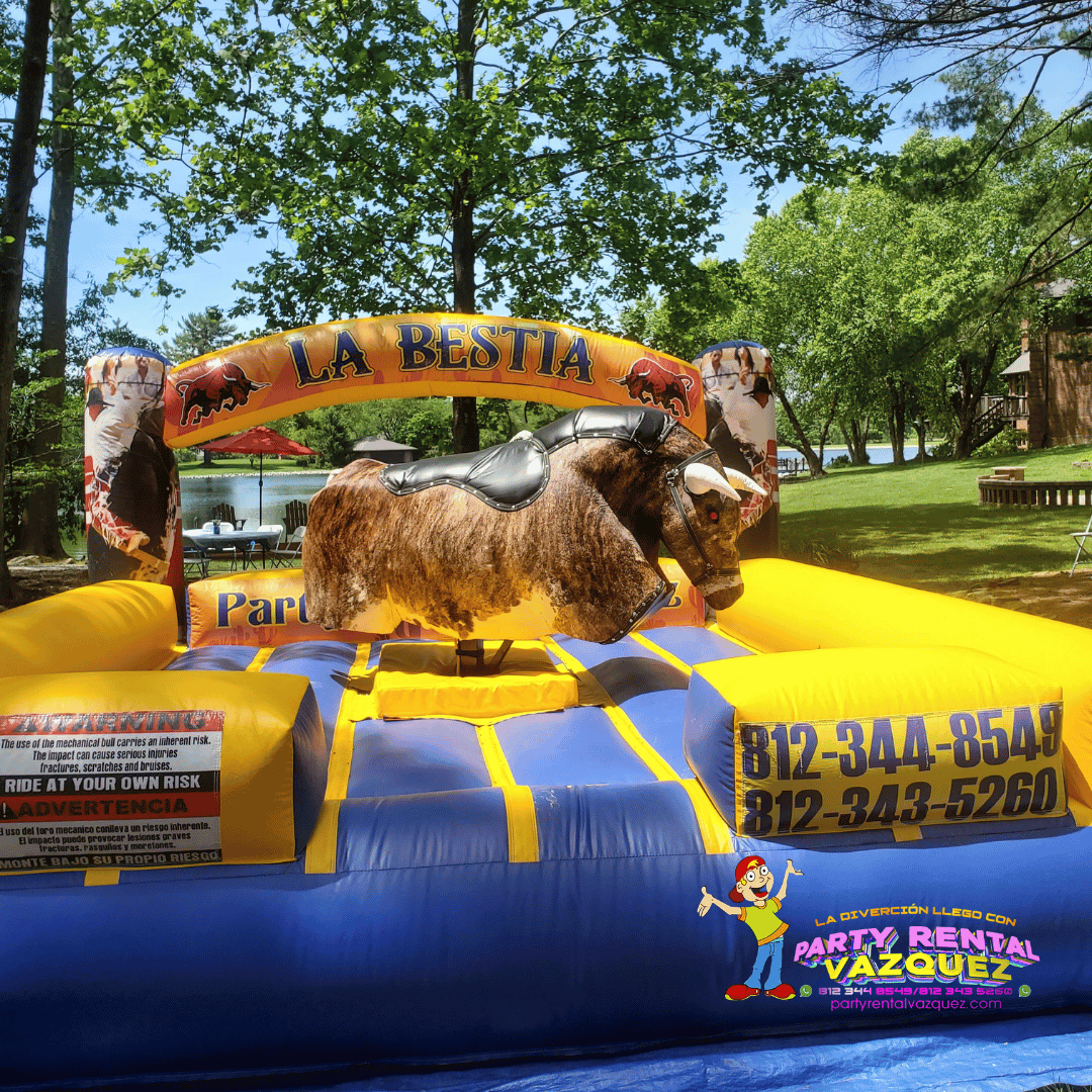 Prepare your senses for a unique and adrenaline-filled challenge with our impressive mechanical bull. In this article, we'll tell you everything you need to know about this incredibly fun attraction and how you can add a wild twist to your celebrations. Hop on and hold your ground, because the fun is about to begin!