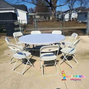 round tables and chairs