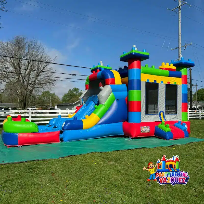 Water combo bounce house rental in Columbus, Indiana from Party Rental Vazquez for birthday parties, summer events and family celebrations.